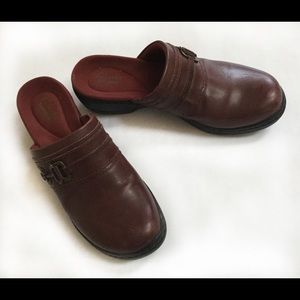 Clarks Clogs